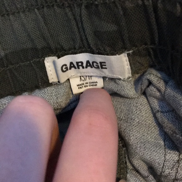 Pants - Picture 3 of 4